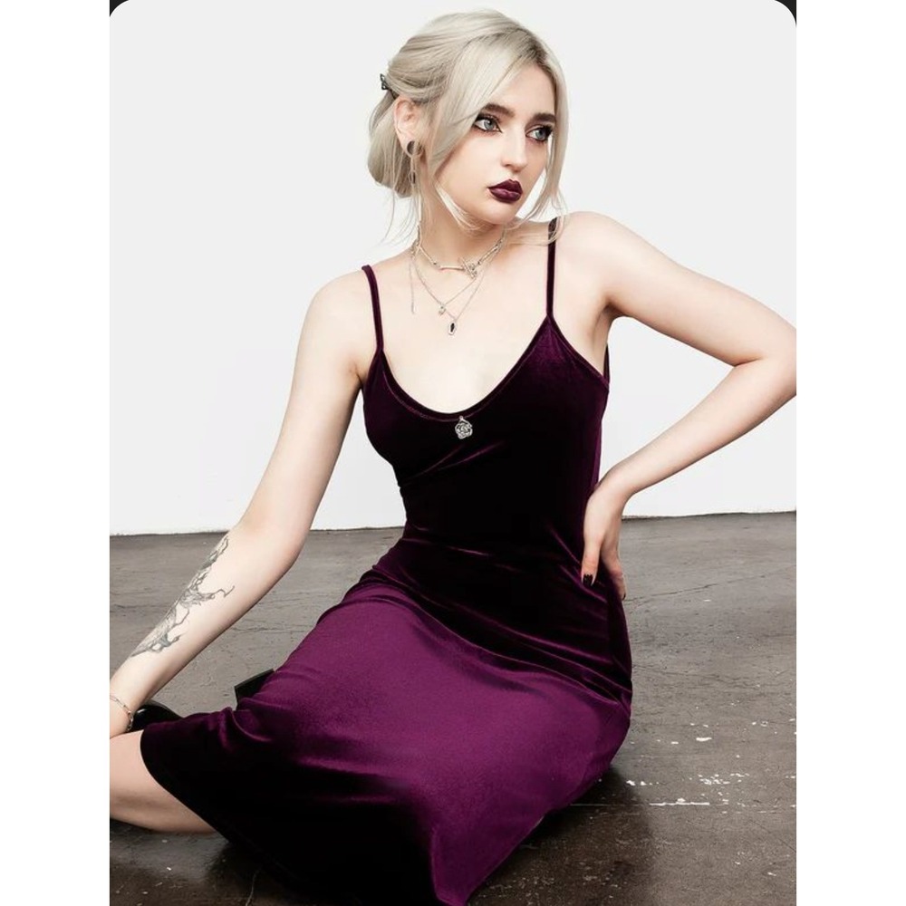 Disturbia Winona Velvet Midi Dress Womens 4 Purple Rose Charm Goth Alternative